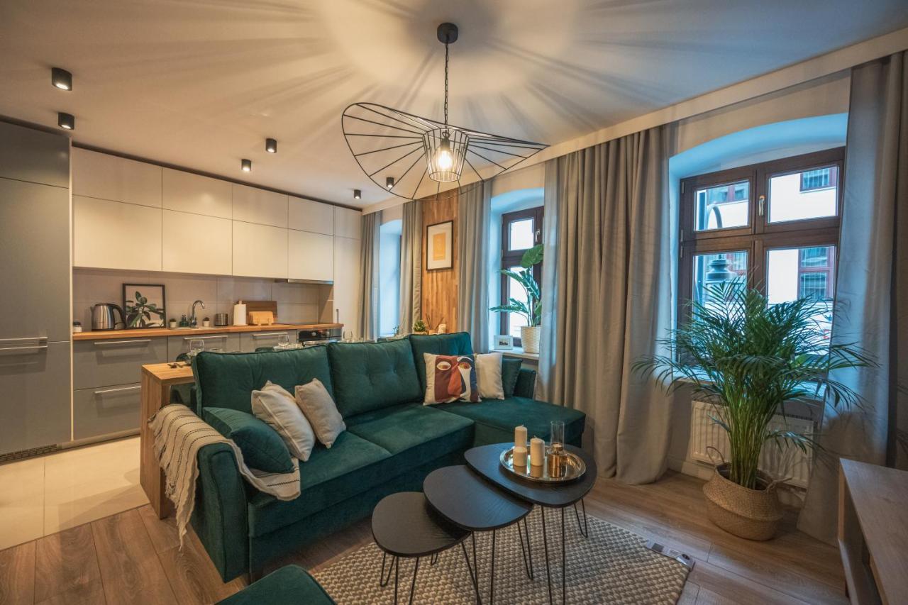 Spacious Apart ~ 150M Main Square ~ Self Check-In 24H - Wroclaw — Photos 2
